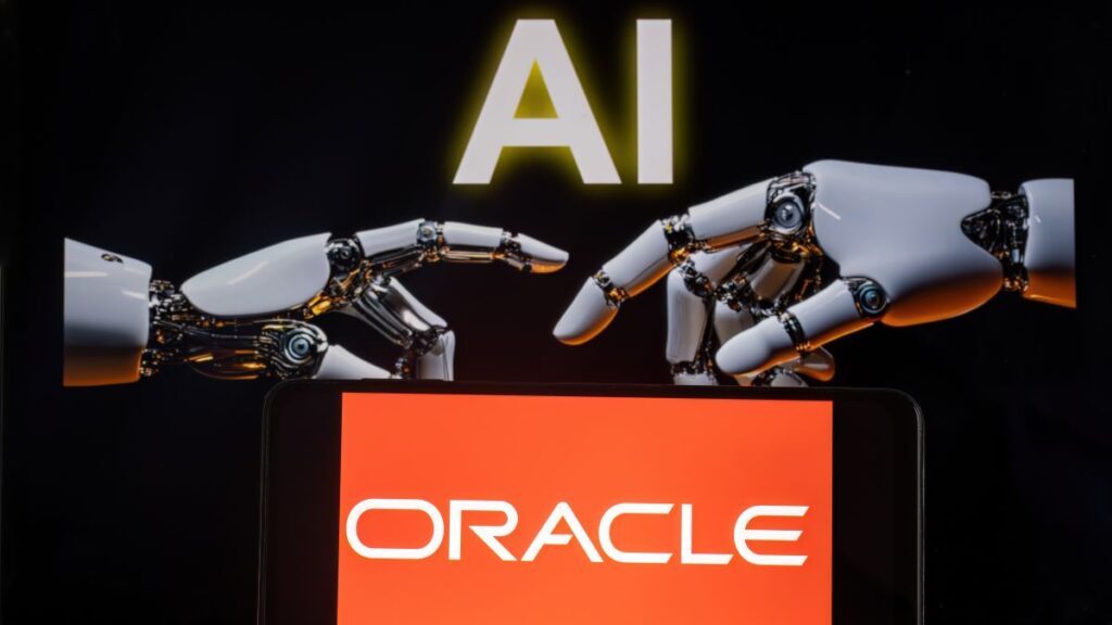 Oracle Surges on AI Boom as FY26 Cloud Growth to Blow Past 40%