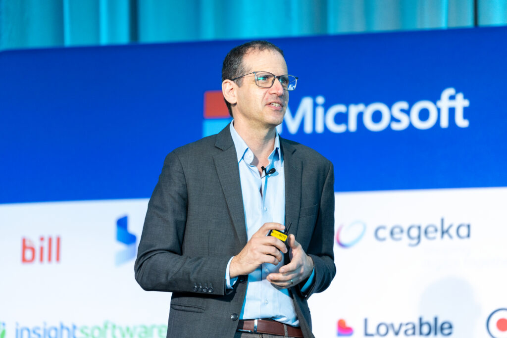 New Sales Reality: Accelerate Revenue and Seller Productivity in the Flow of Work